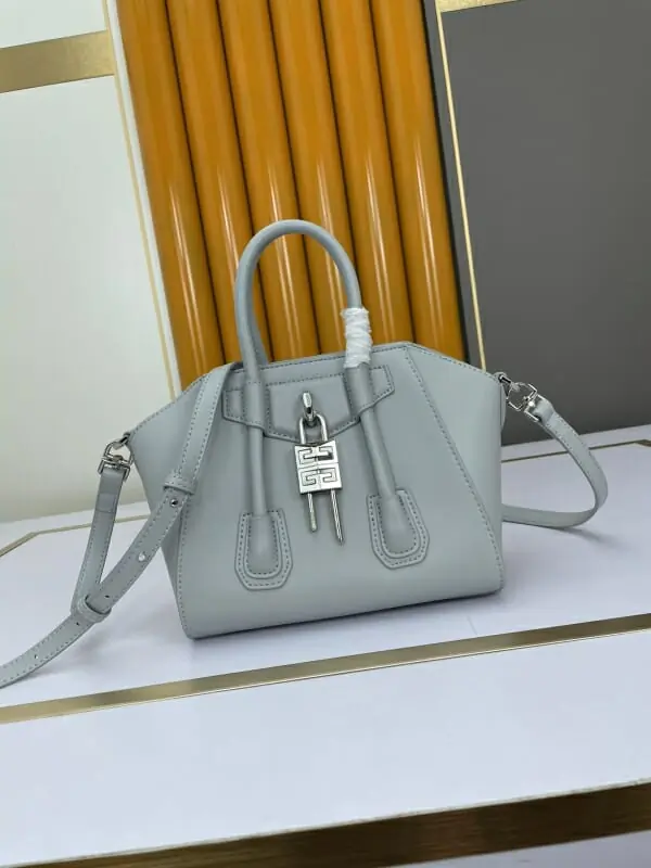 givenchy aaa qualite sac a main  pour femme s_107623b